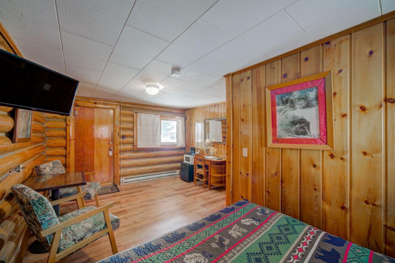 Sportsman'S Lodge Эннис Экстерьер фото