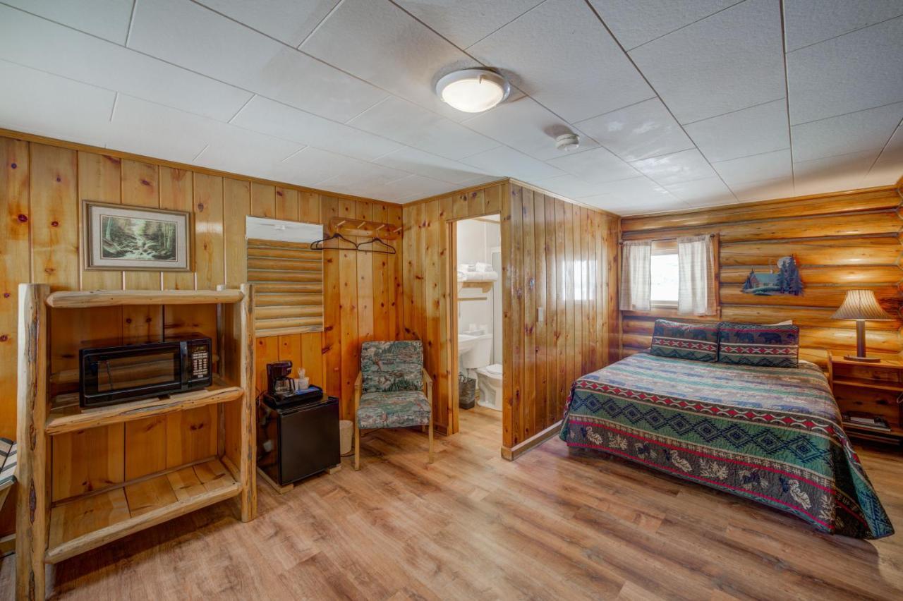 Sportsman'S Lodge Эннис Экстерьер фото