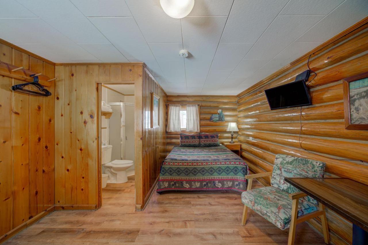 Sportsman'S Lodge Эннис Экстерьер фото
