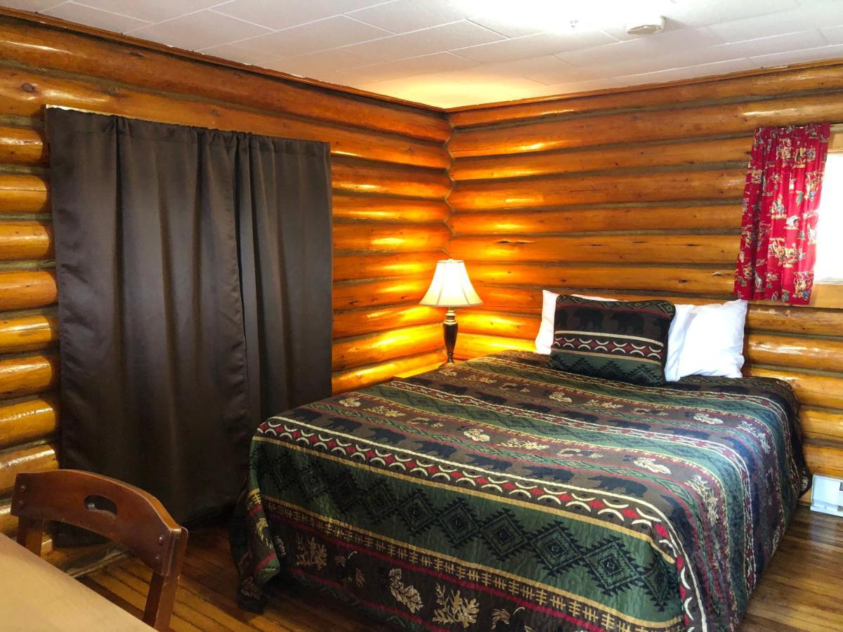 Sportsman'S Lodge Эннис Экстерьер фото
